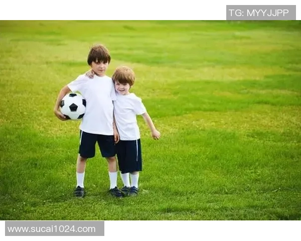 苏字闪耀绿茵场足球明星背后的故事与荣耀