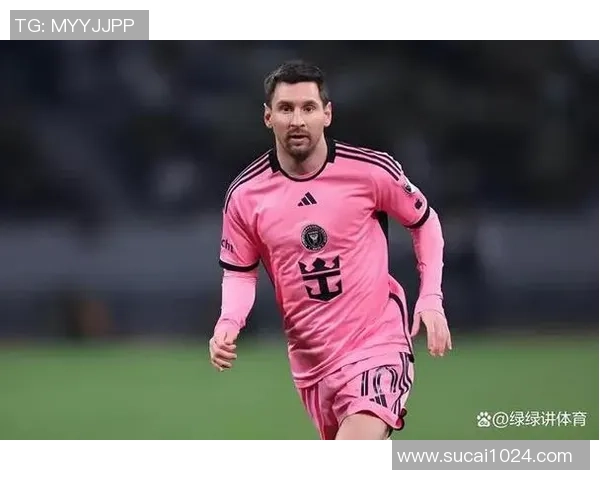 足球明星出场绿布背后的故事与魅力揭秘 足球明星出场绿布背后的故事与魅力揭秘